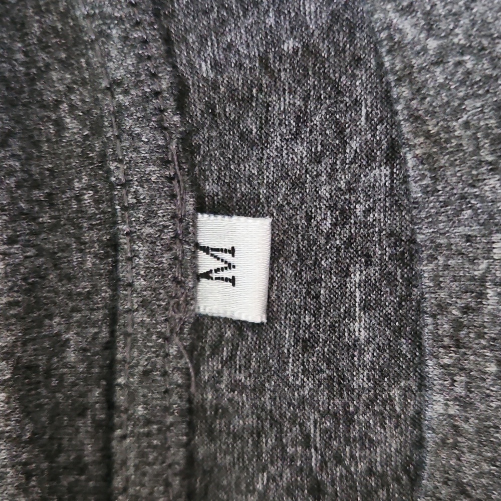 Grey Graphic "I Can't But I Know A Guy" Tee - Picture 3 of 6